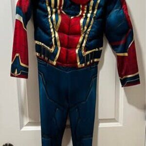 Boy kids Marvel Avenger character Halloween costume with mask- Used, like new